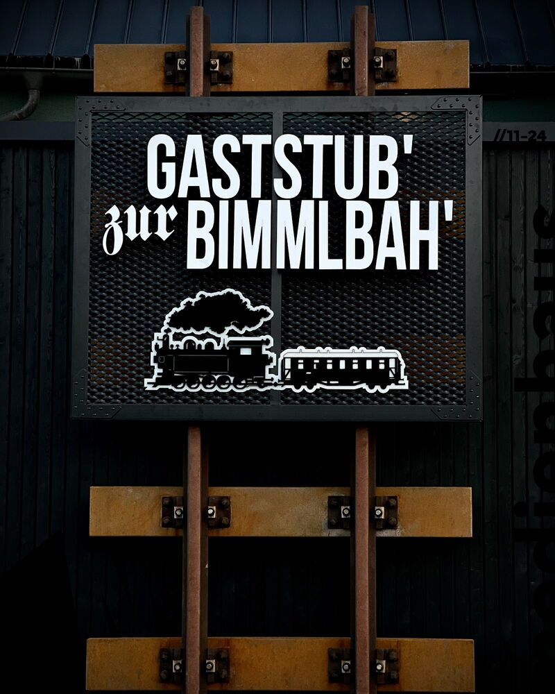 Gaststub' zur Bimmlbah' Außenbeschilderung